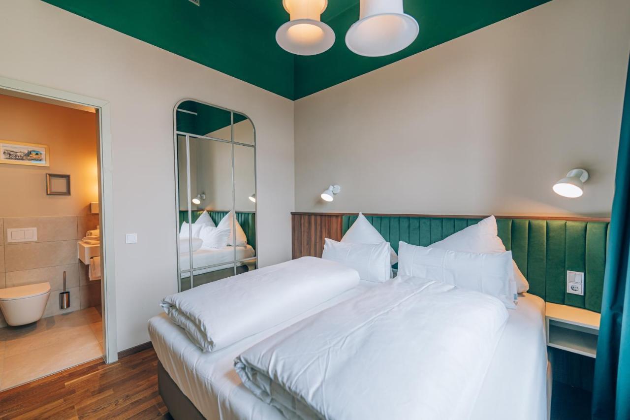 Hotel Amalia - Boutique Hotel Ландсхут Экстерьер фото