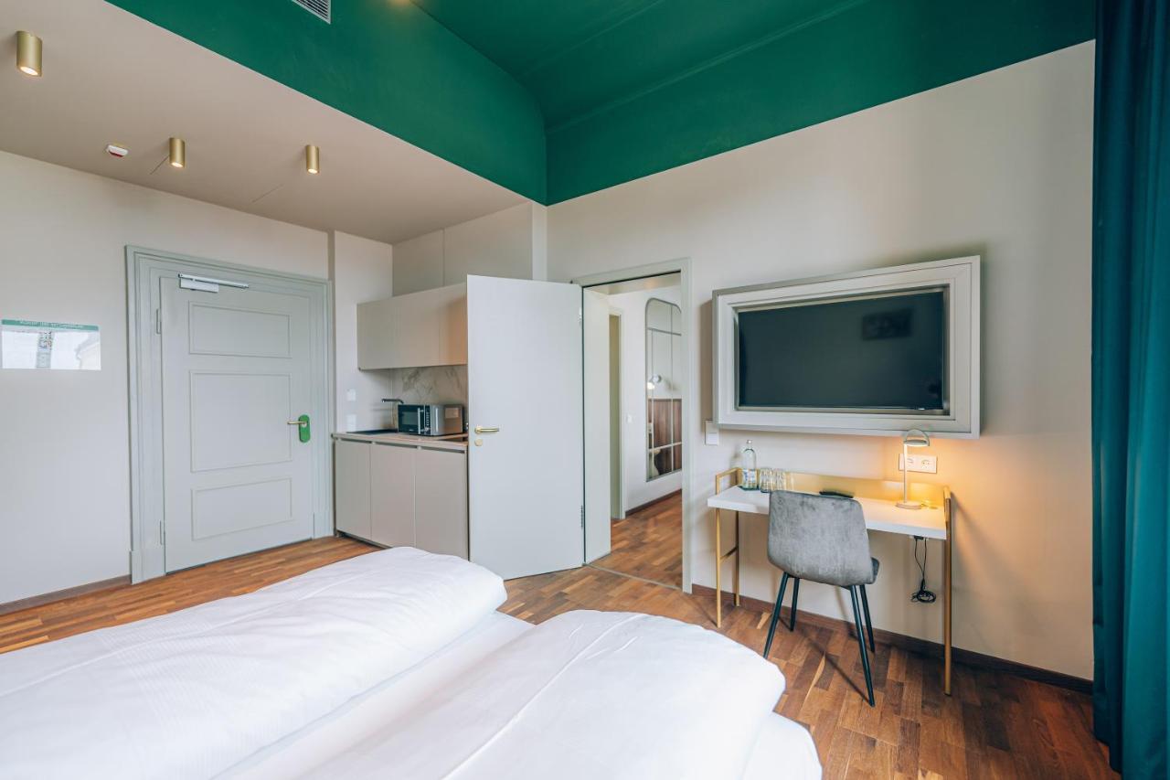 Hotel Amalia - Boutique Hotel Ландсхут Экстерьер фото