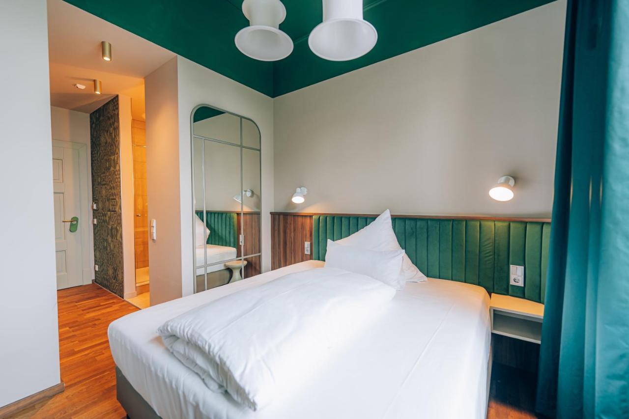 Hotel Amalia - Boutique Hotel Ландсхут Экстерьер фото
